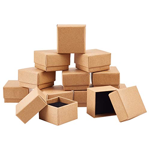 PandaHall Paquete de 48 cajas de cartón kraft para aretes, 4 x 4 x 2,8 cm, caja cuadrada de cartón con espuma, pequeñas cajas de regalo para el día de San Valentín, bodas, cumpleaños, Navidad
